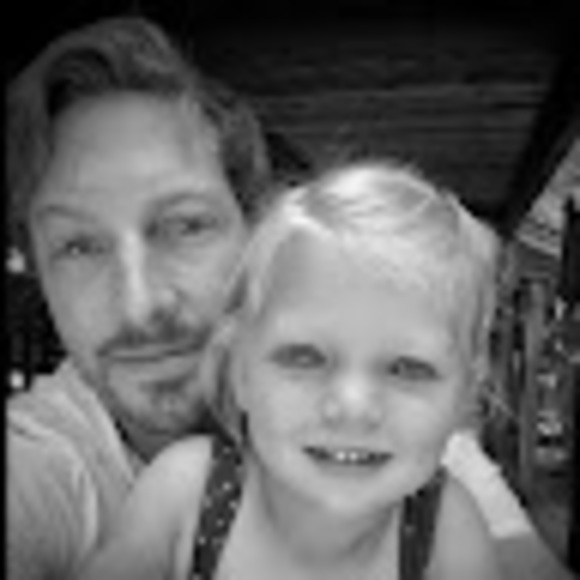 Meet your Posher, Elliot - Picture 1 of 1